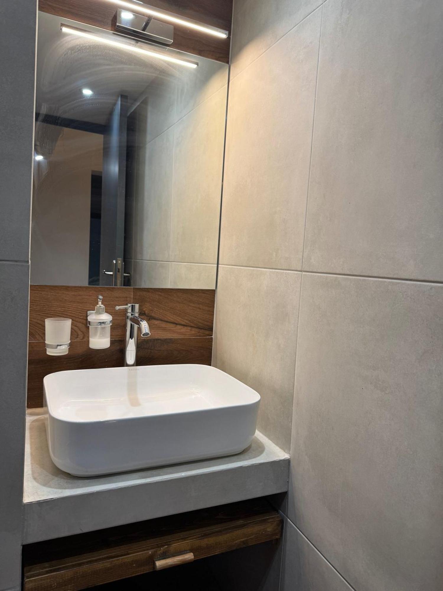 Haris 302 Apartment By Vpn Accomodation Афіни Екстер'єр фото